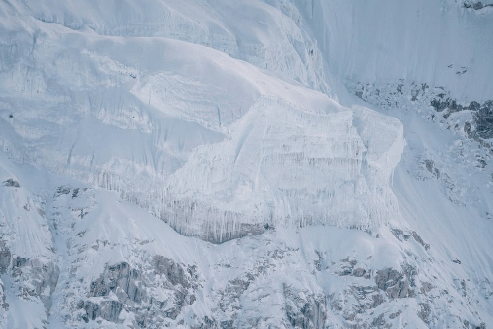 Andrzej Bargiel, everest, abandoned, serac,