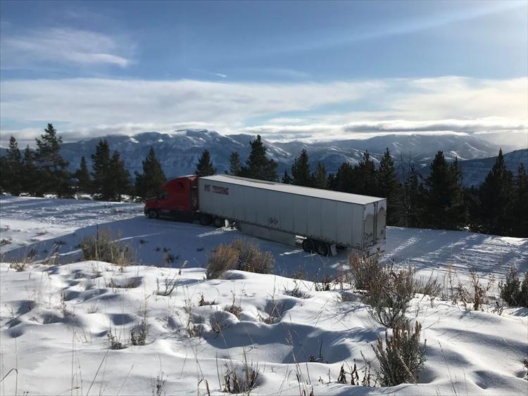 Wyoming, bear tooth pass, truck stranded,