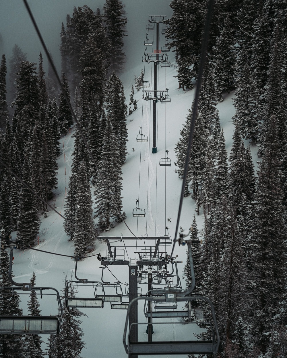 ski snowbasin chair lift 