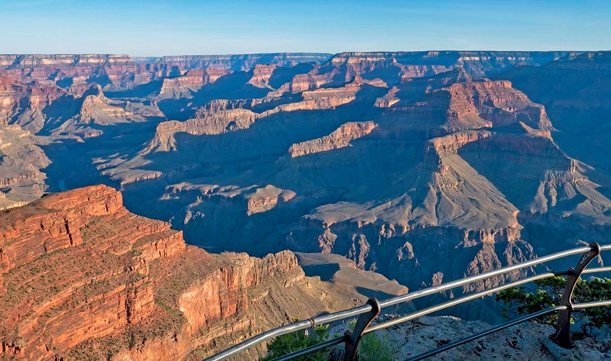 how big is the grand canyon