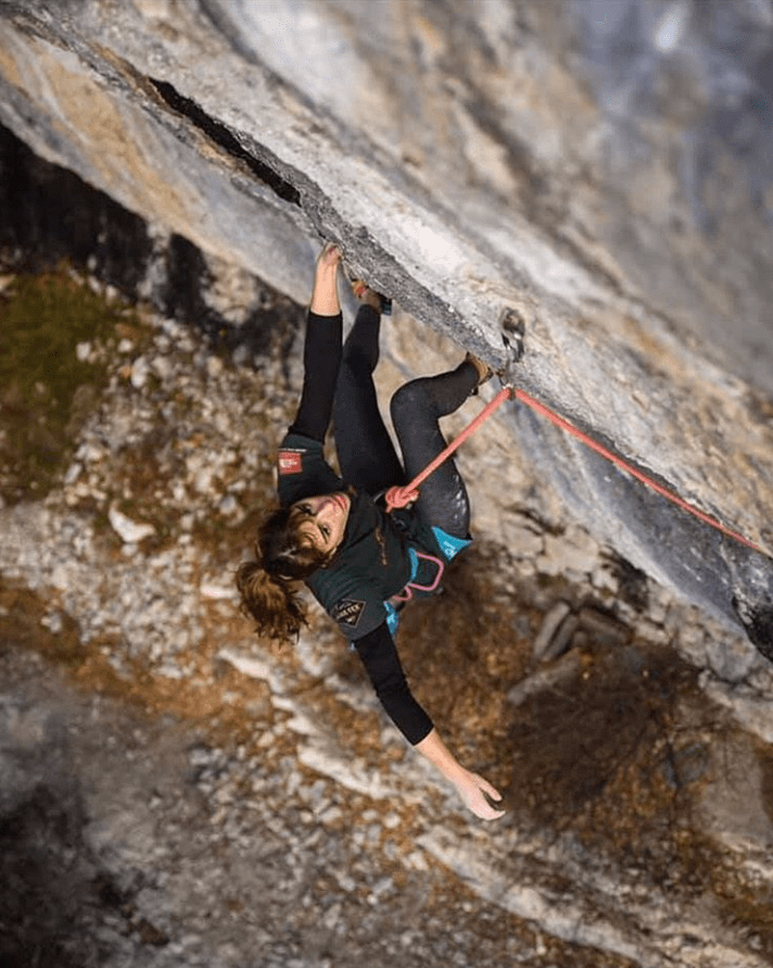 climber, killed, fall, luce douady, bouldering, France