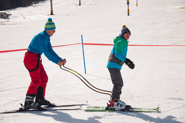 Skiler a ski learning device