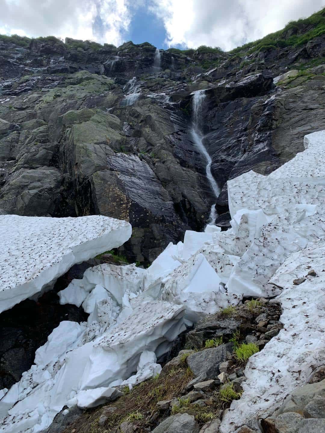 tuckerman ravine, snow arch, 