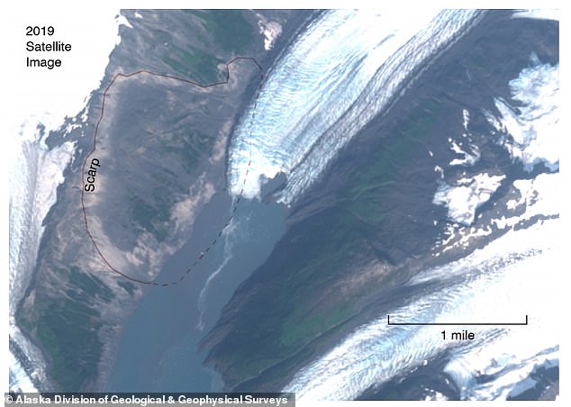 Alaska, Barry Arm, Harriman Fjord, Risk