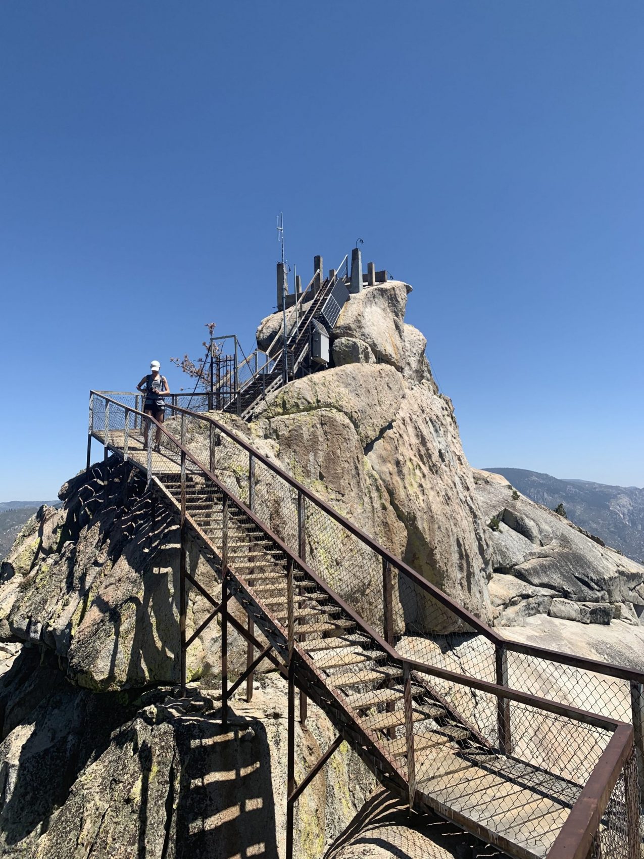 Needles Lookout Trail