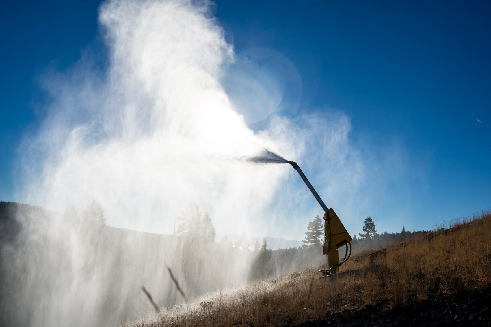 Squaw Valley, alpine meadows, california, snow guns, snowmaking