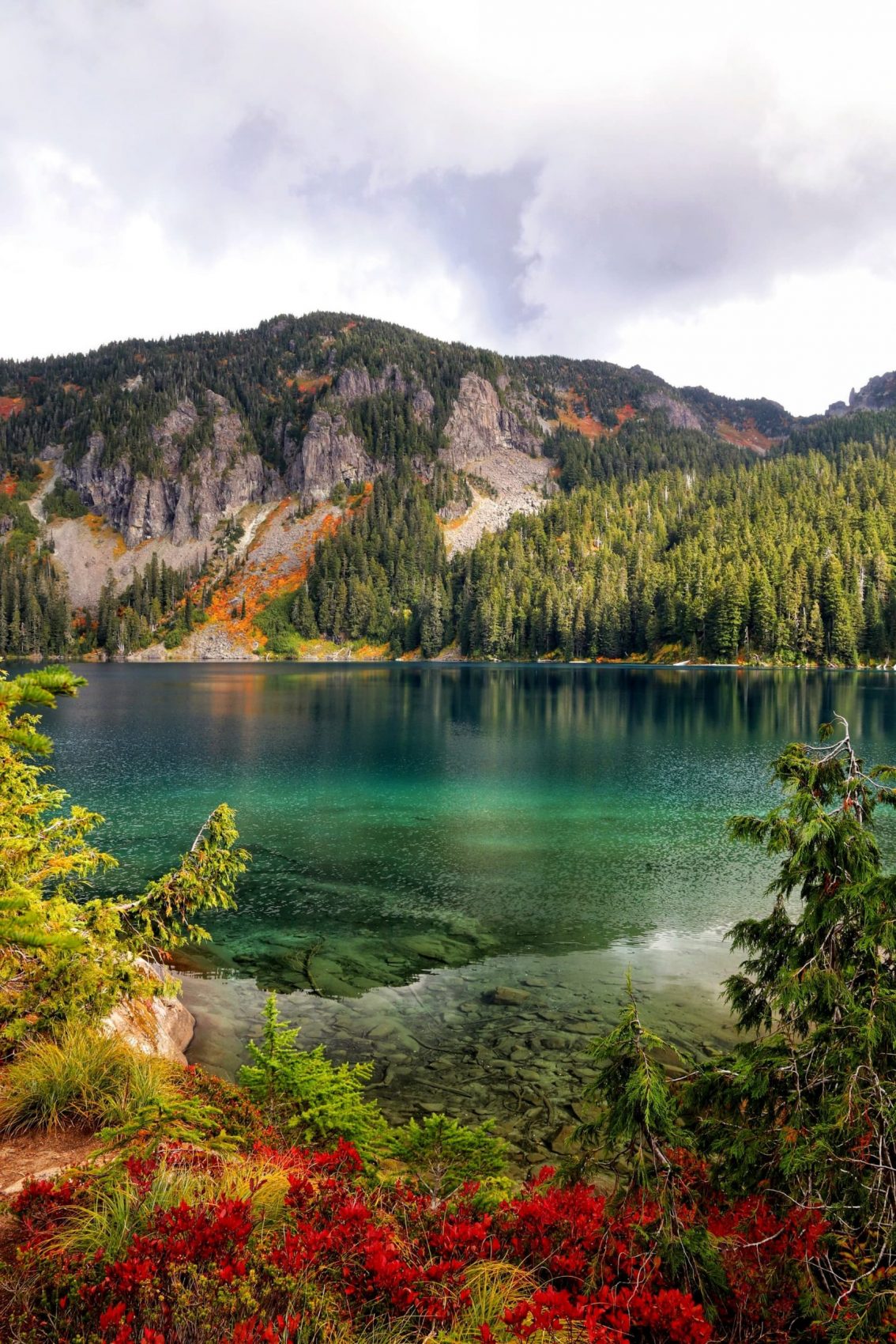 lake Mowich, rainier