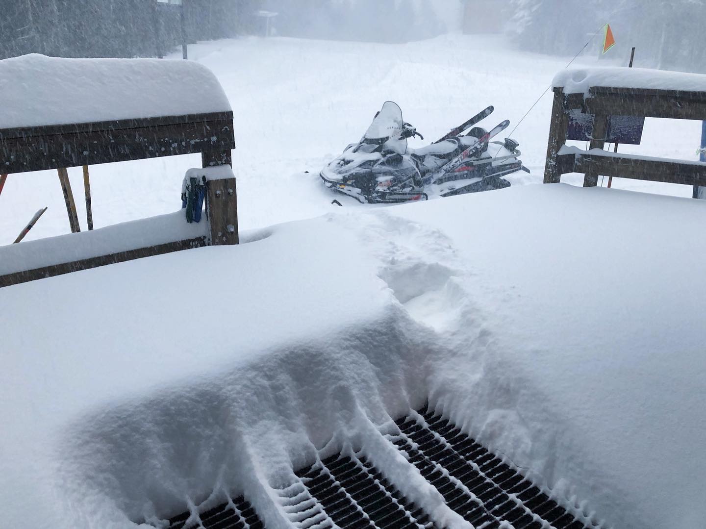 Photo Tour: Biggest Nor'Easter in a Decade Dumps Over 40