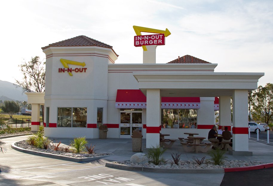Store Front Of In-N-Out