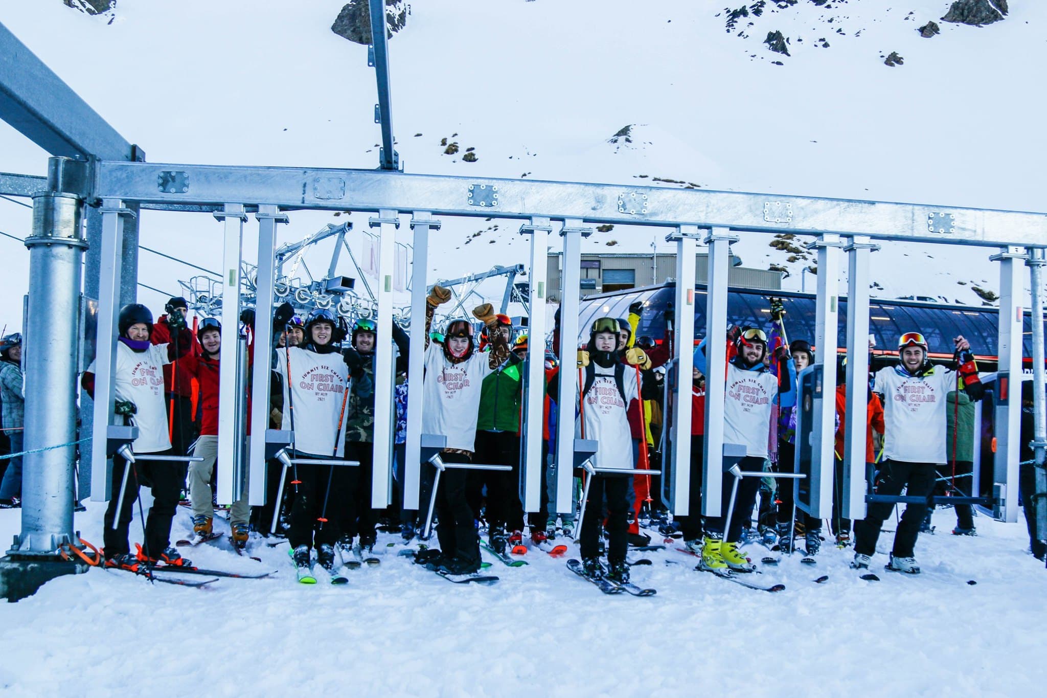 Eager Riders Stay Overnight At Mt Hutt Nz To Be First To Ride New Chairlift On Opening Day Snowbrains