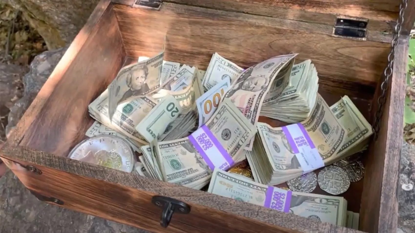 cash treasure chest