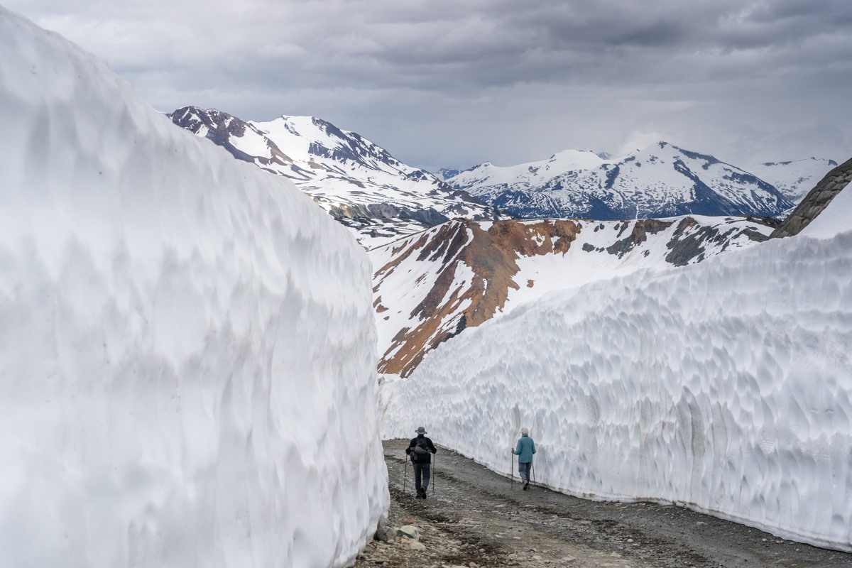 whistler blackcomb, snowfall, snow walls