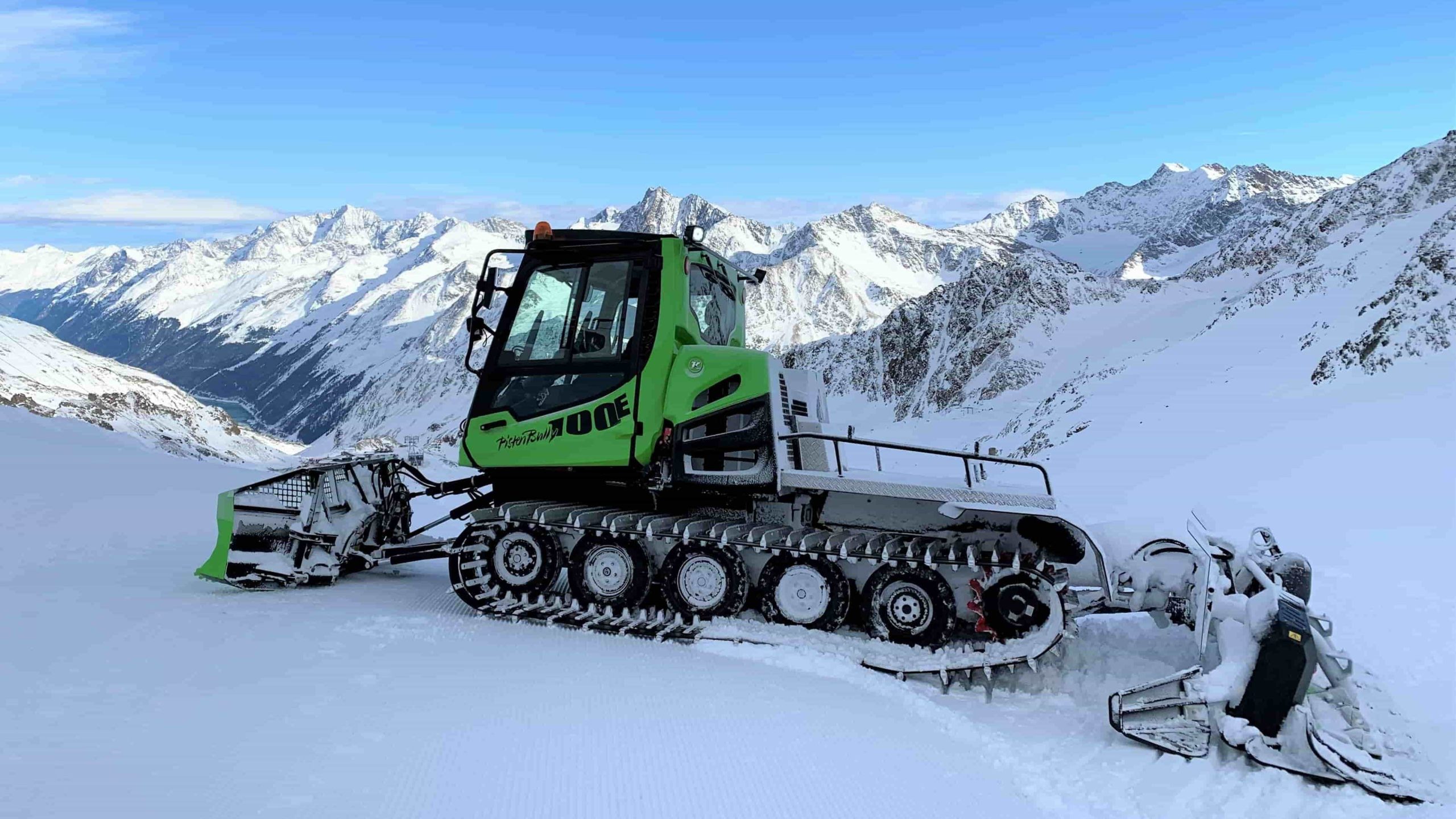 PistenBully, environmentally friendly, green, electric groomer, taos electric snowcat