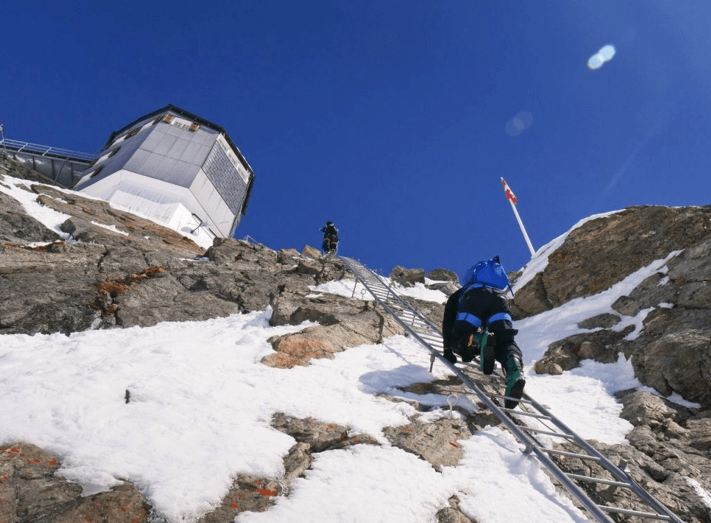 ascent to Berto Hut