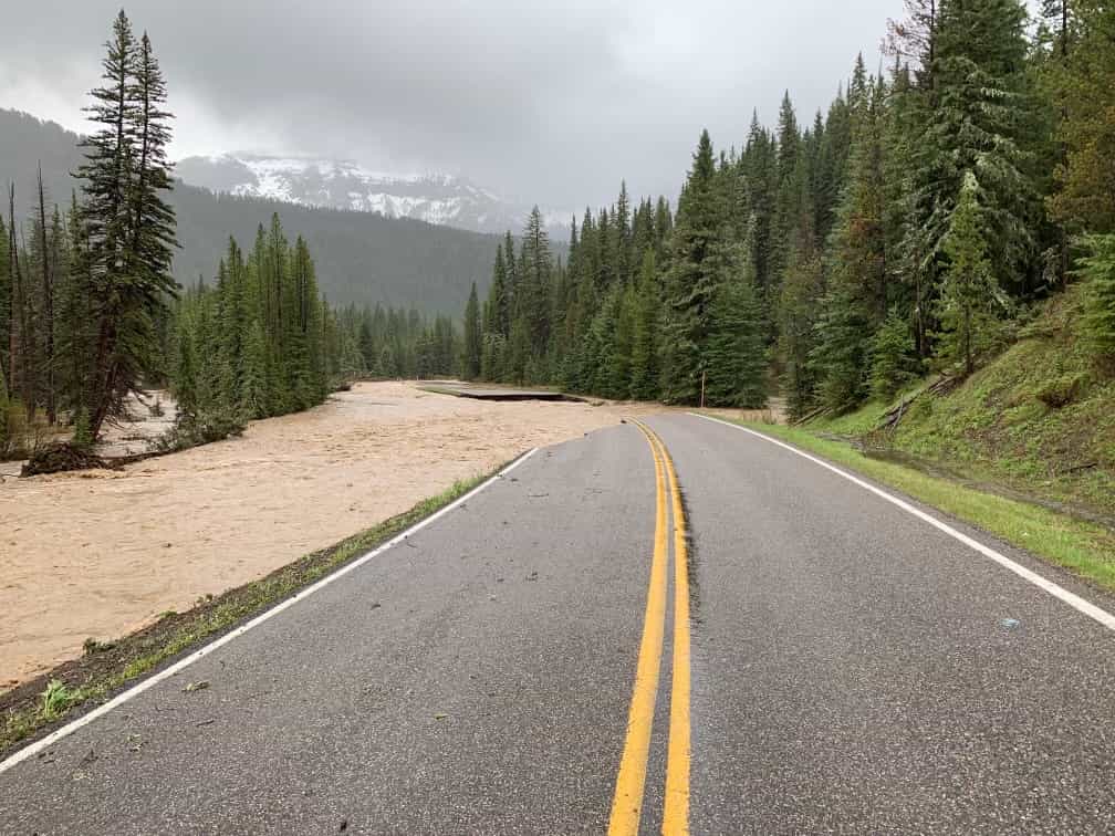 yellowstone flooding