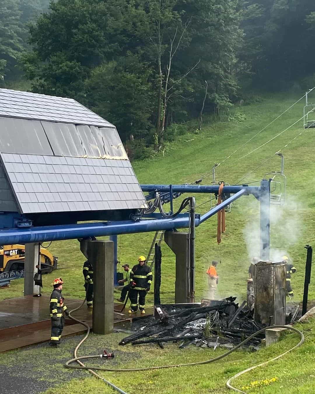 [PHOTOS] Lift Shack at FamilyOwned Plattekill Mountain, NY, Destroyed