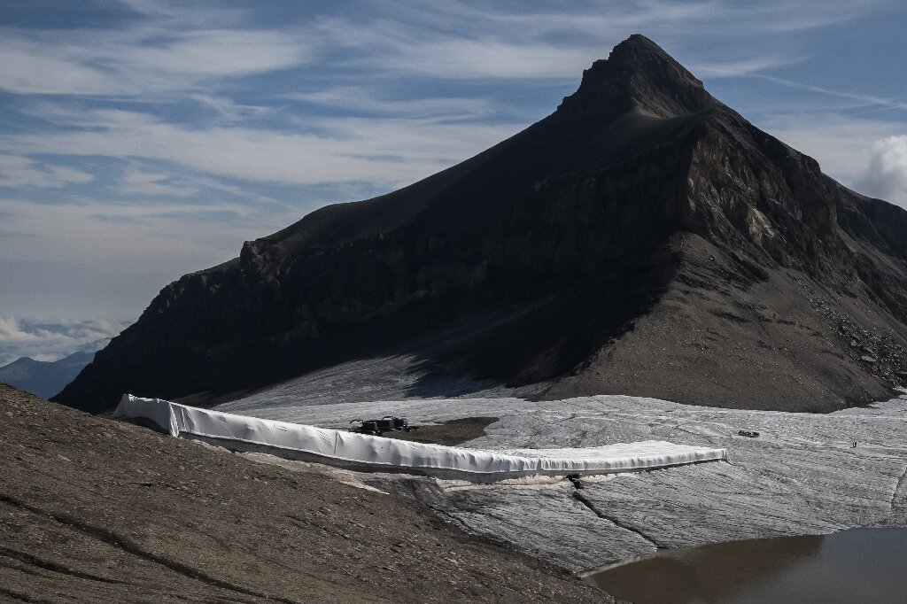 Tsanfleuron Glacier