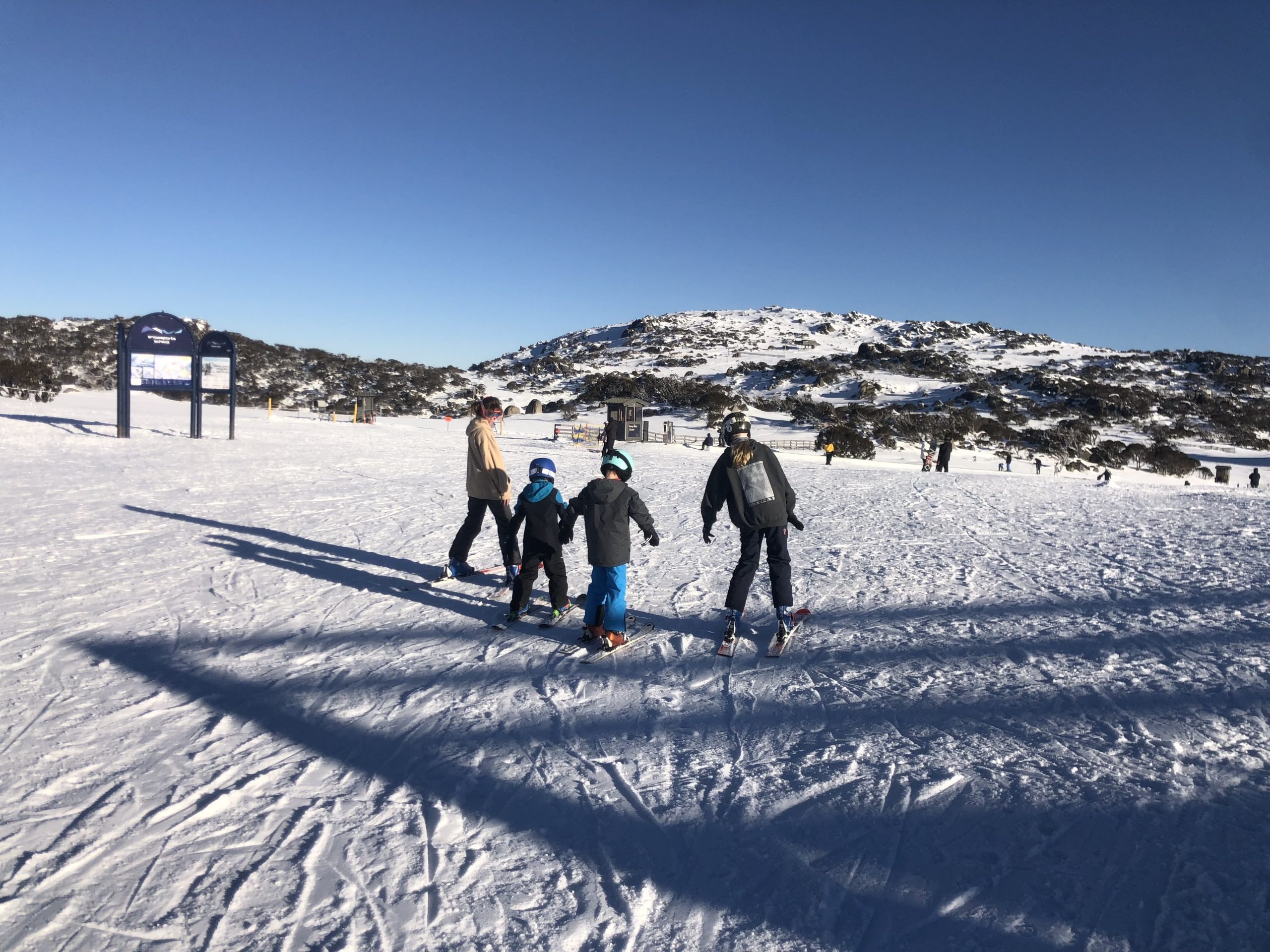 Kids skiing