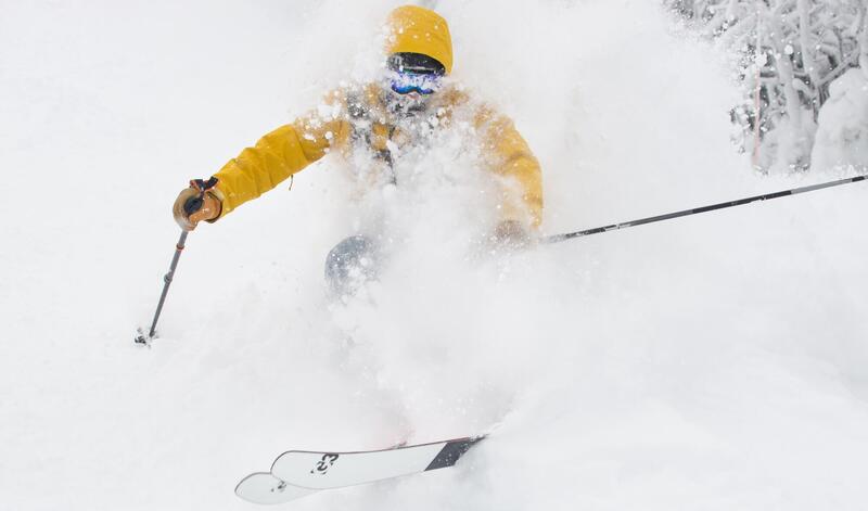 how to keep hands warm while skiing