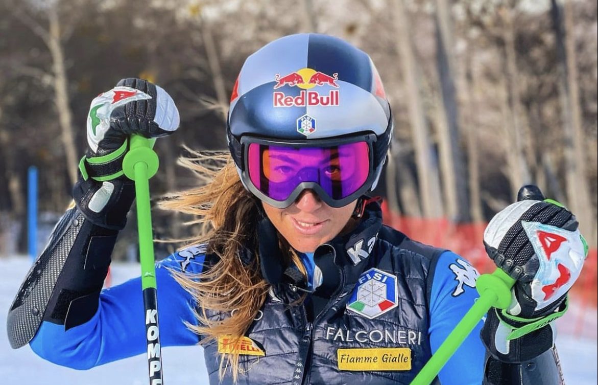 La sciatrice italiana Sofia Goggia si rompe una gamba mentre si allena in Italia