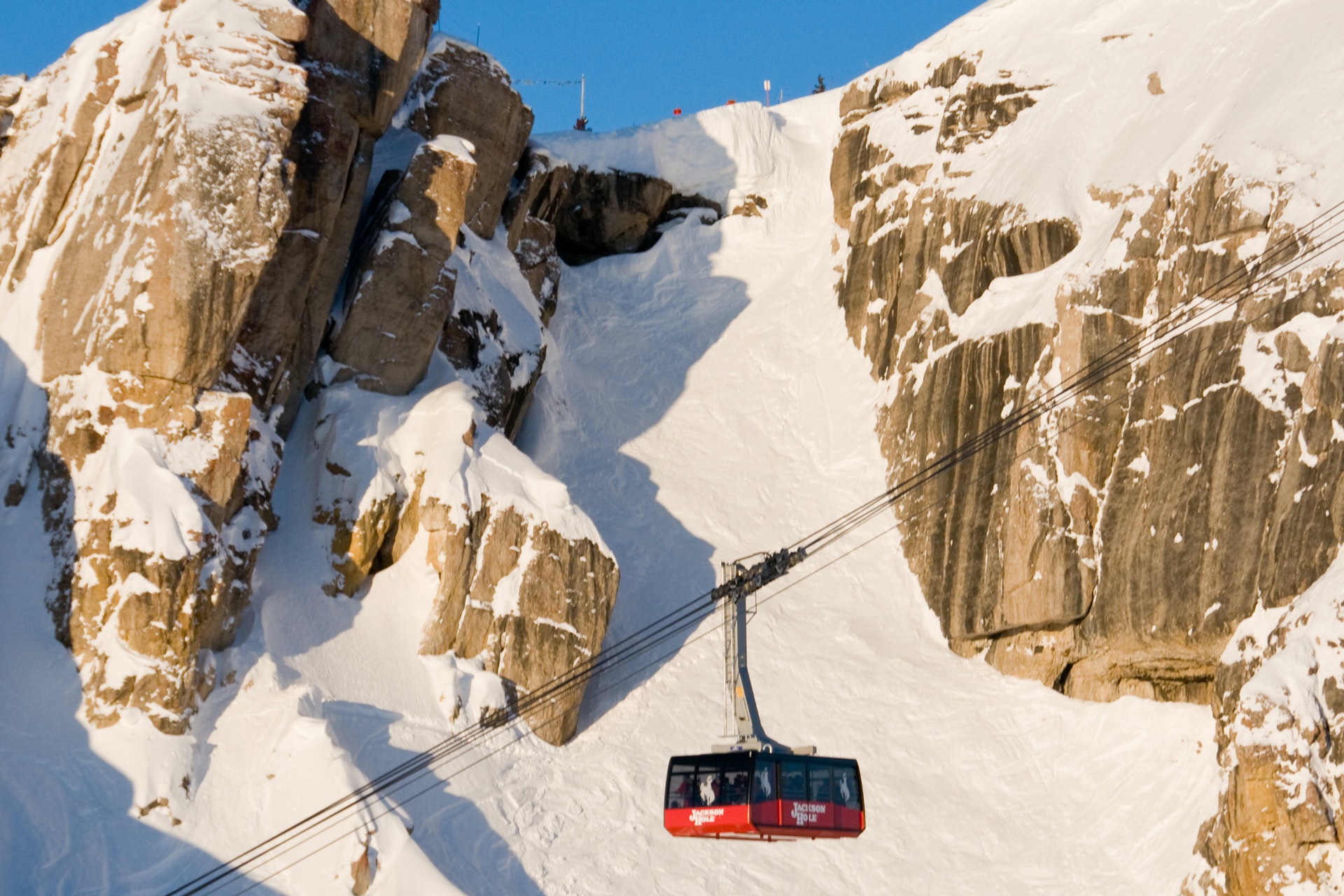 The tram and Corbet's Couloir JHMR