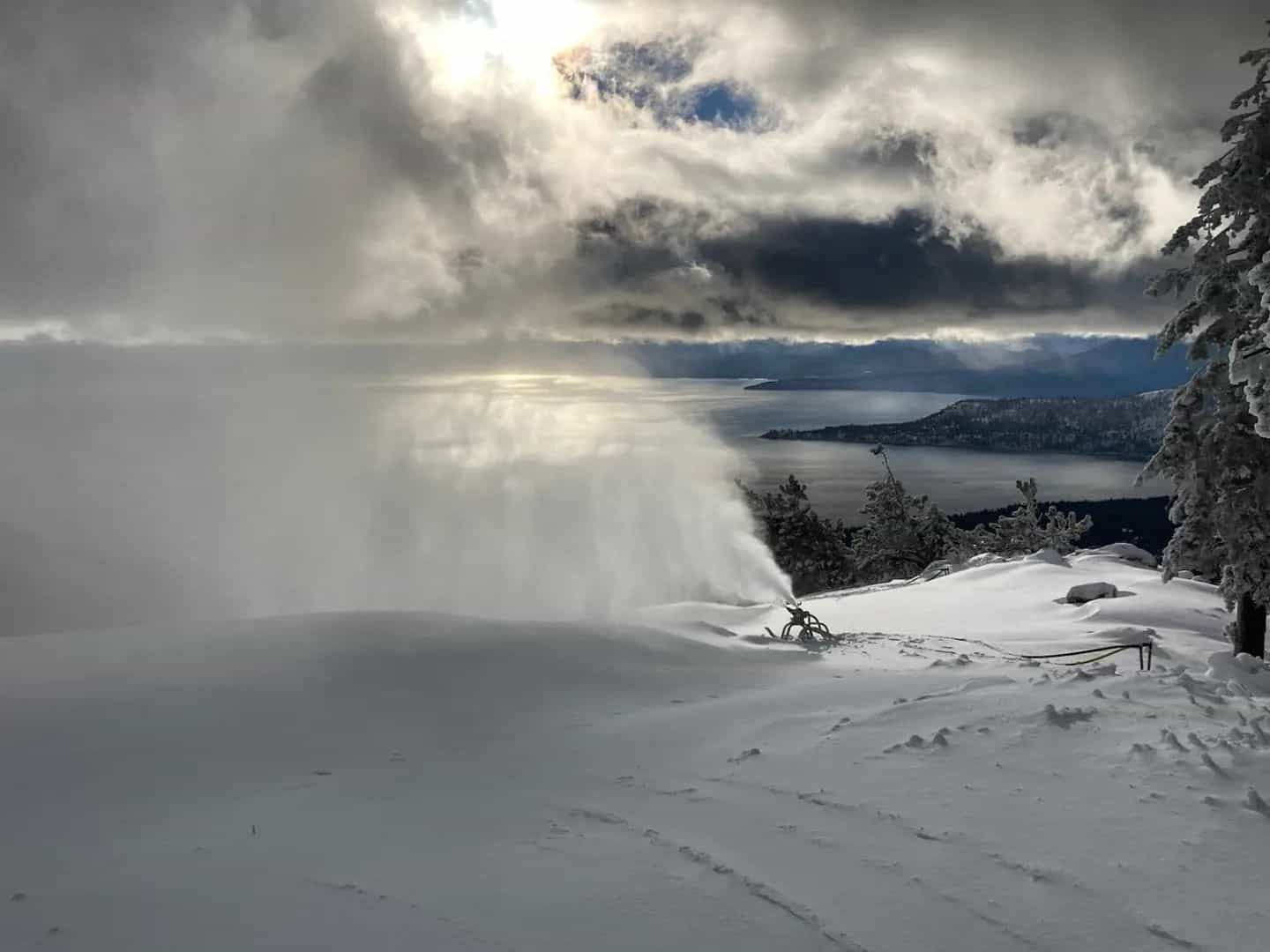 diamond peak, Nevada, opening early