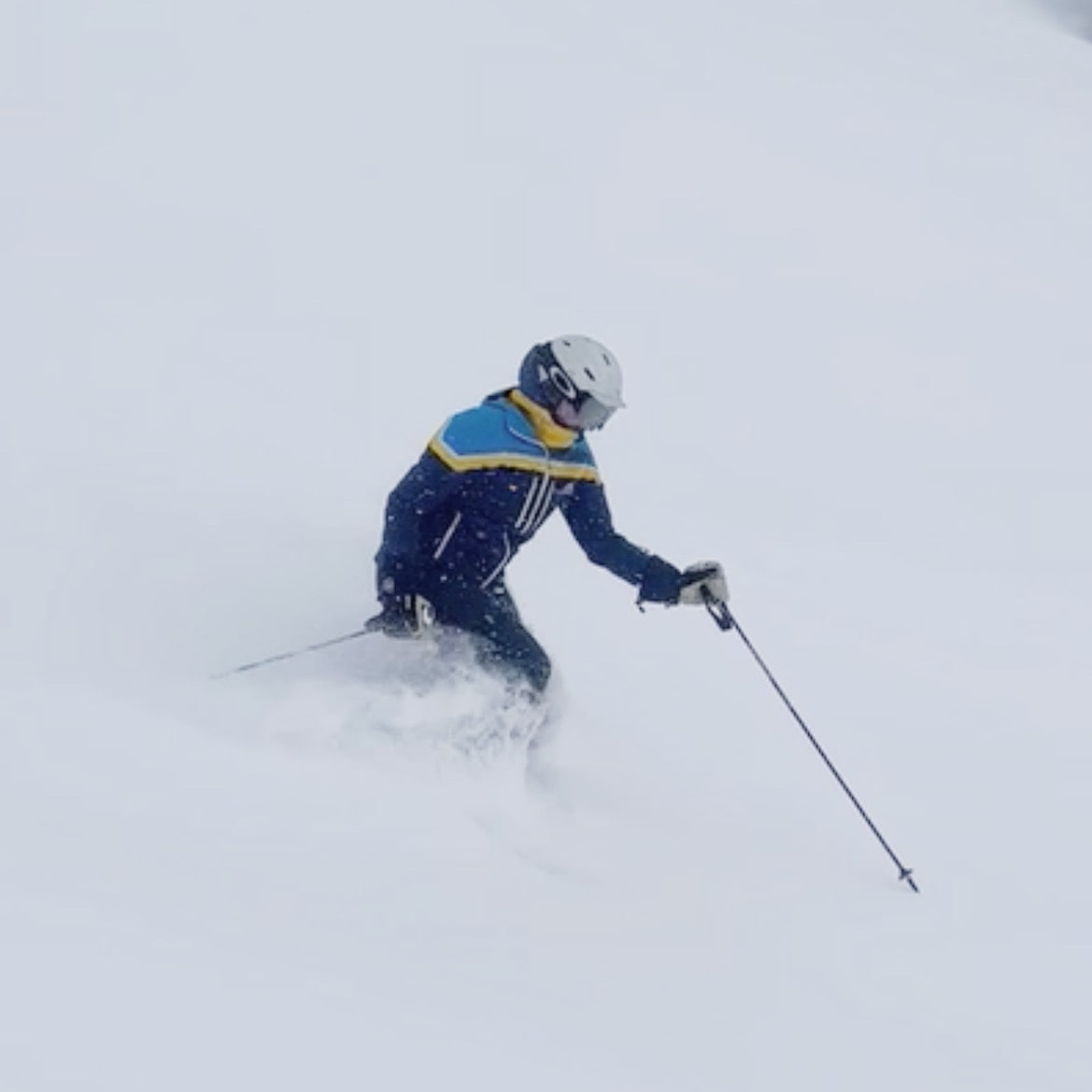 Julia skiing