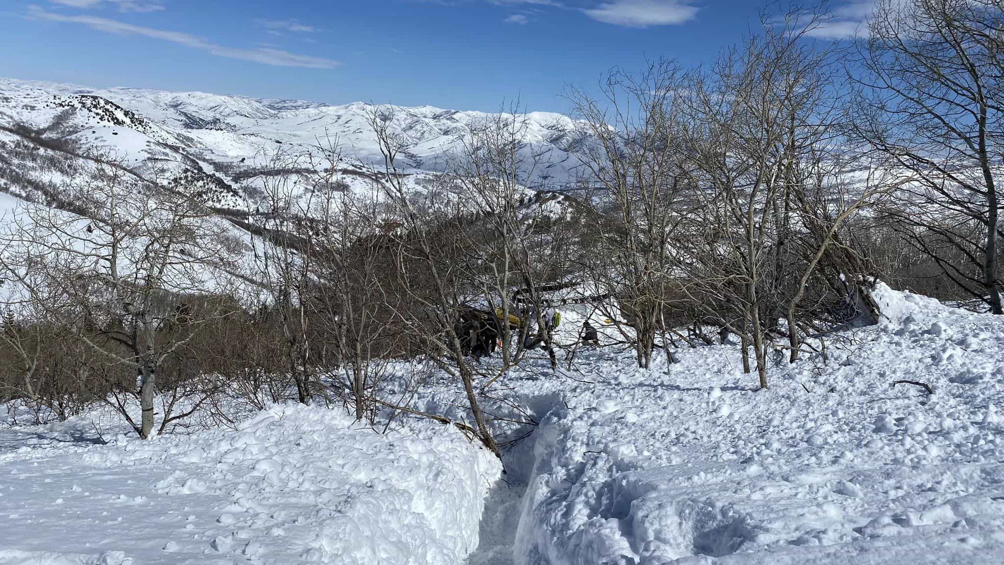 snowcat avalanche