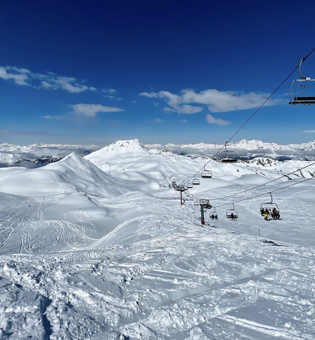 The Most Searched-For Ski Resorts Worldwide: US Resort Claims