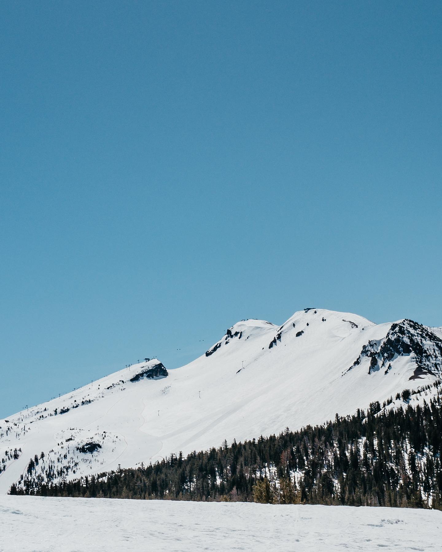 sunny day at mammoth