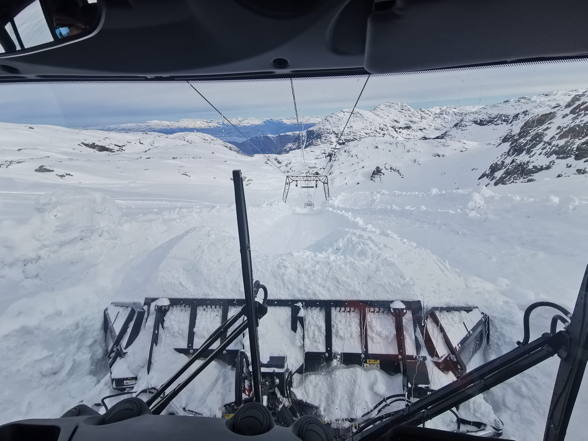 Fonna Glacier Ski Resort in Norway Opens Today - SnowBrains