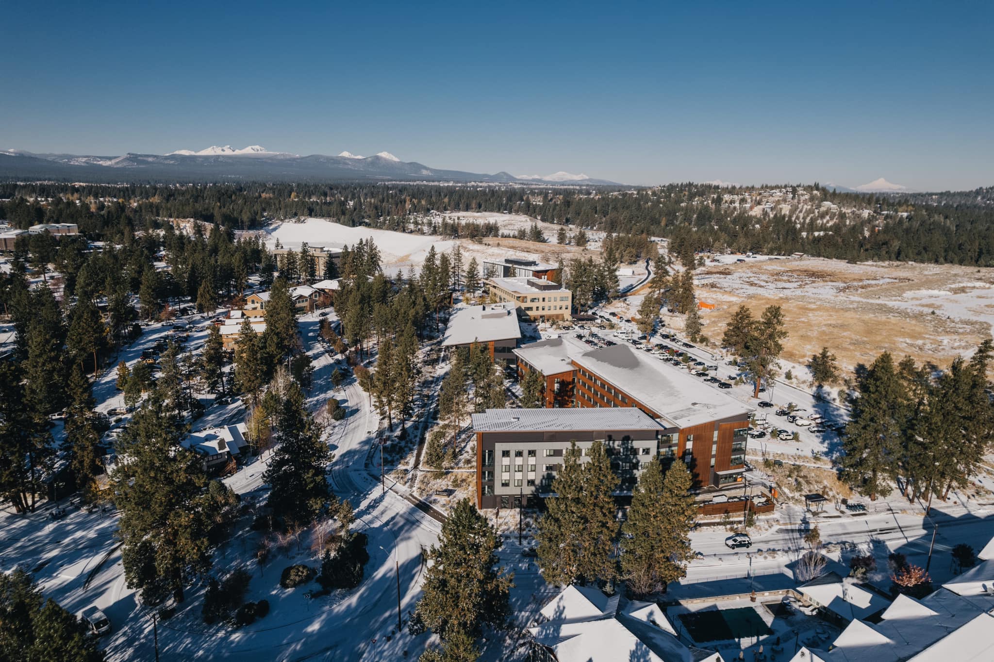 little colleges for skiing and riding