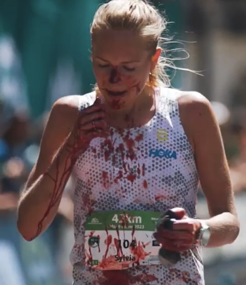 Ultra Runner Finishes Mont Blanc Ultra-Marathon in France Covered in Blood  - SnowBrains