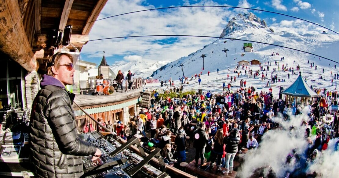 Top Resorts for Après-Ski & Nightlife