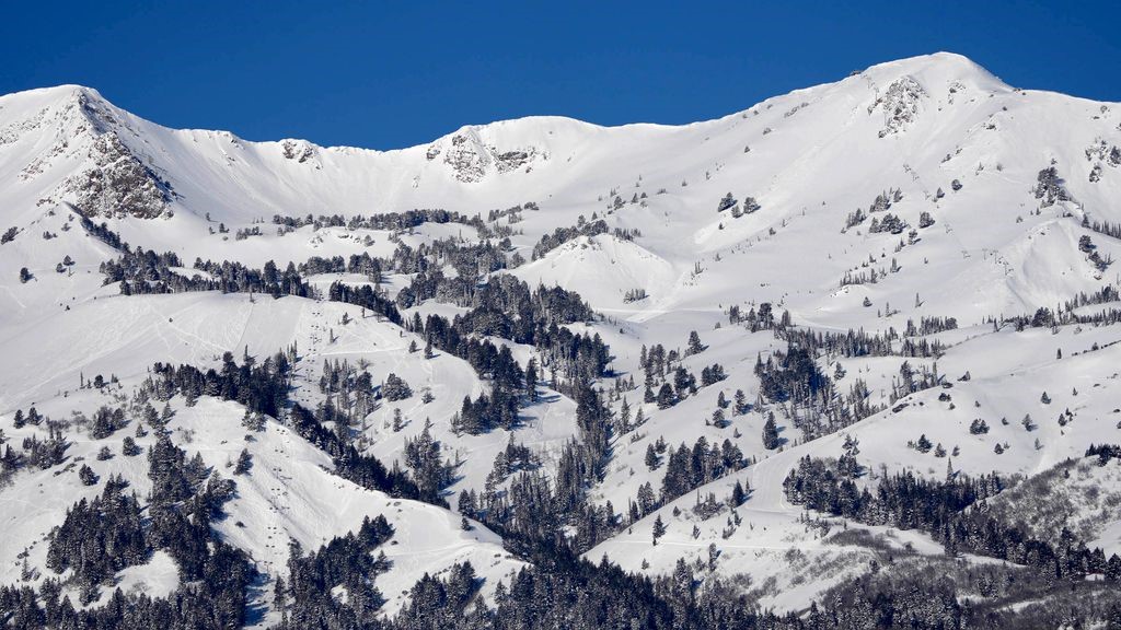 private ski resort