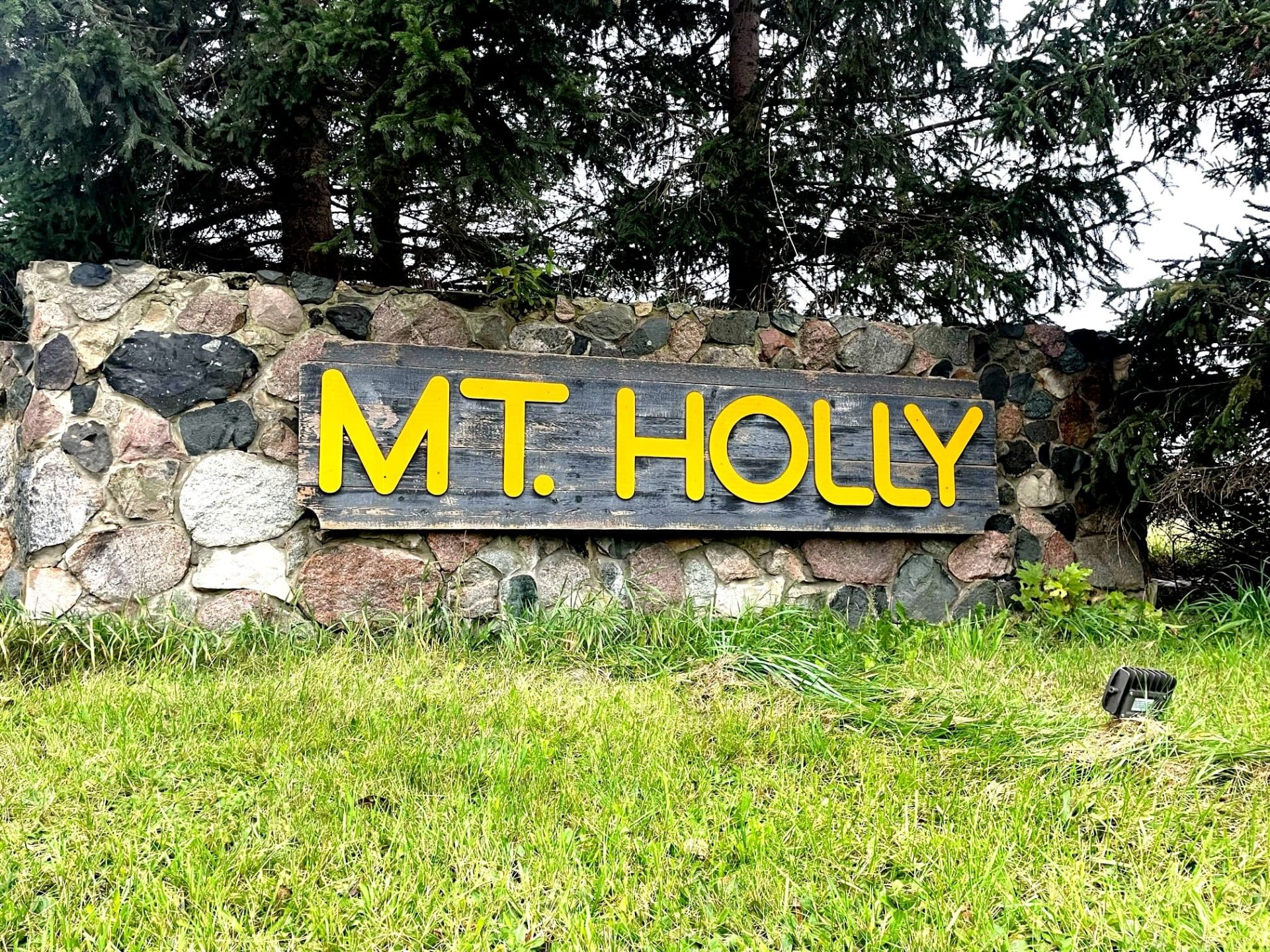 Parking Lot entrance for Mt. Holly
