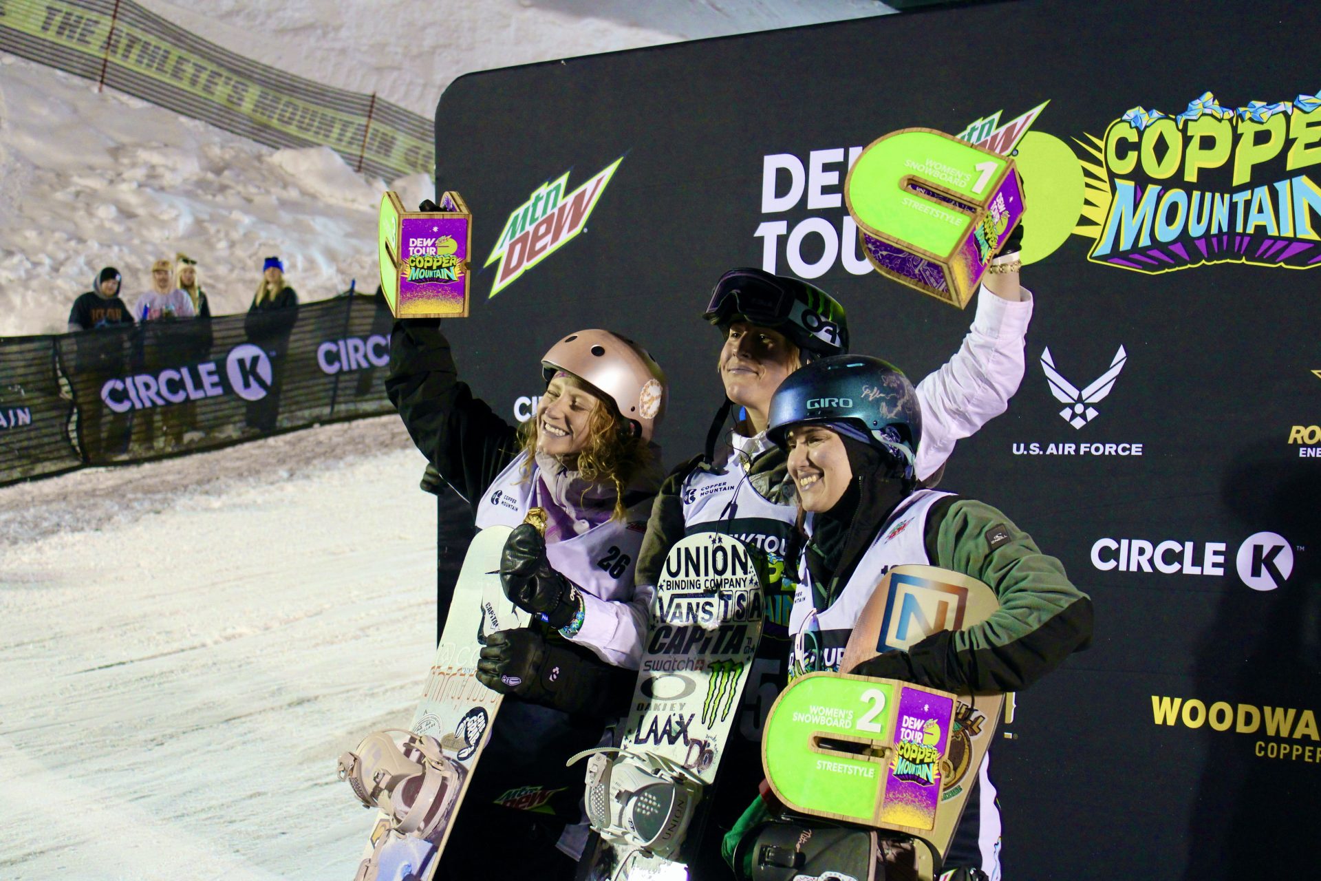 womens snowboard podium