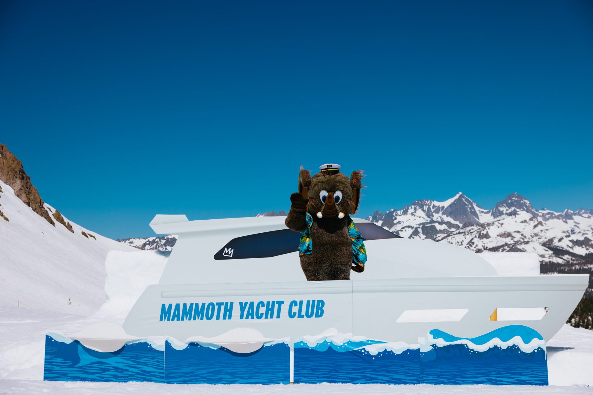 Mammoth Yacht Club