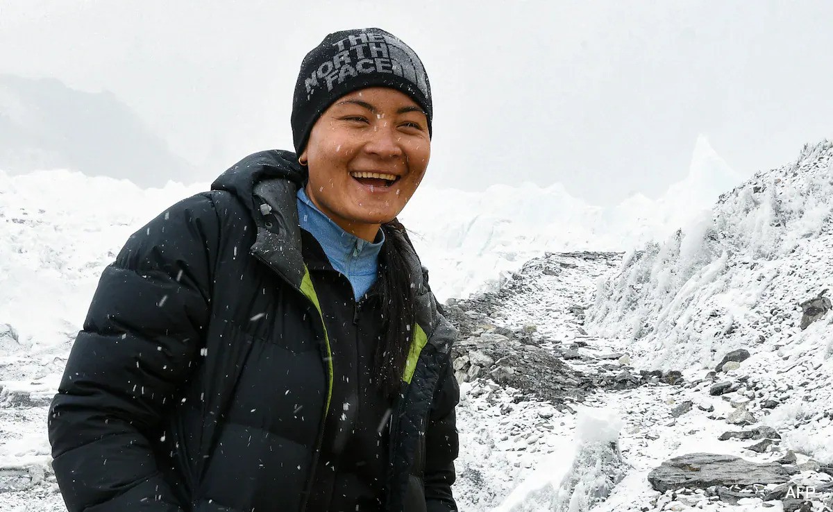 Reaching For the Prime: Phunjo Lama Units Girls’s Document for Quickest Mount Everest Ascent