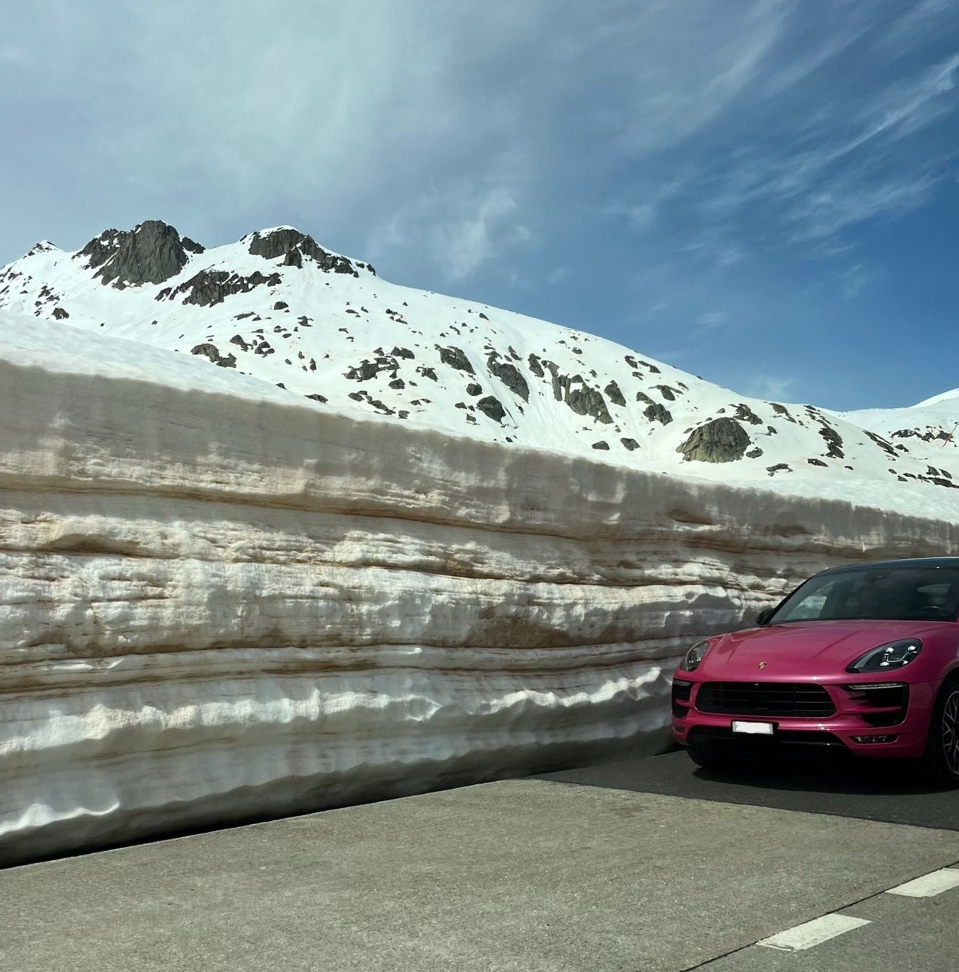 [PHOTOS] Die Gotthardpass-Route in der Schweiz wird im Sommer eröffnet