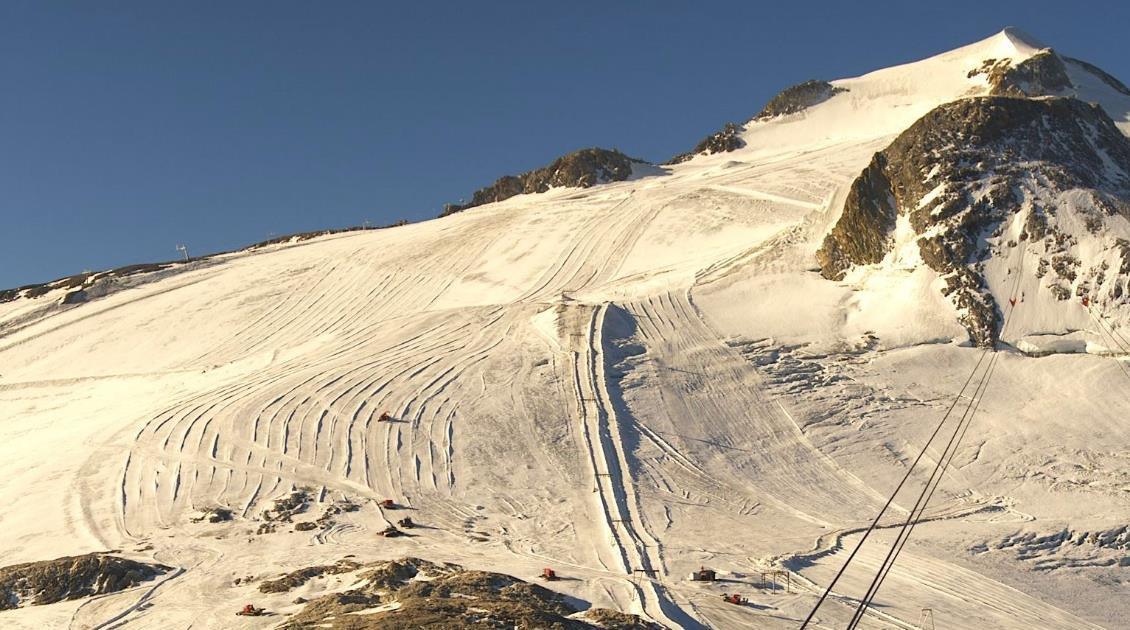 Looking up Glacier de la Grande Motte. Photo Credit: SeeTignes