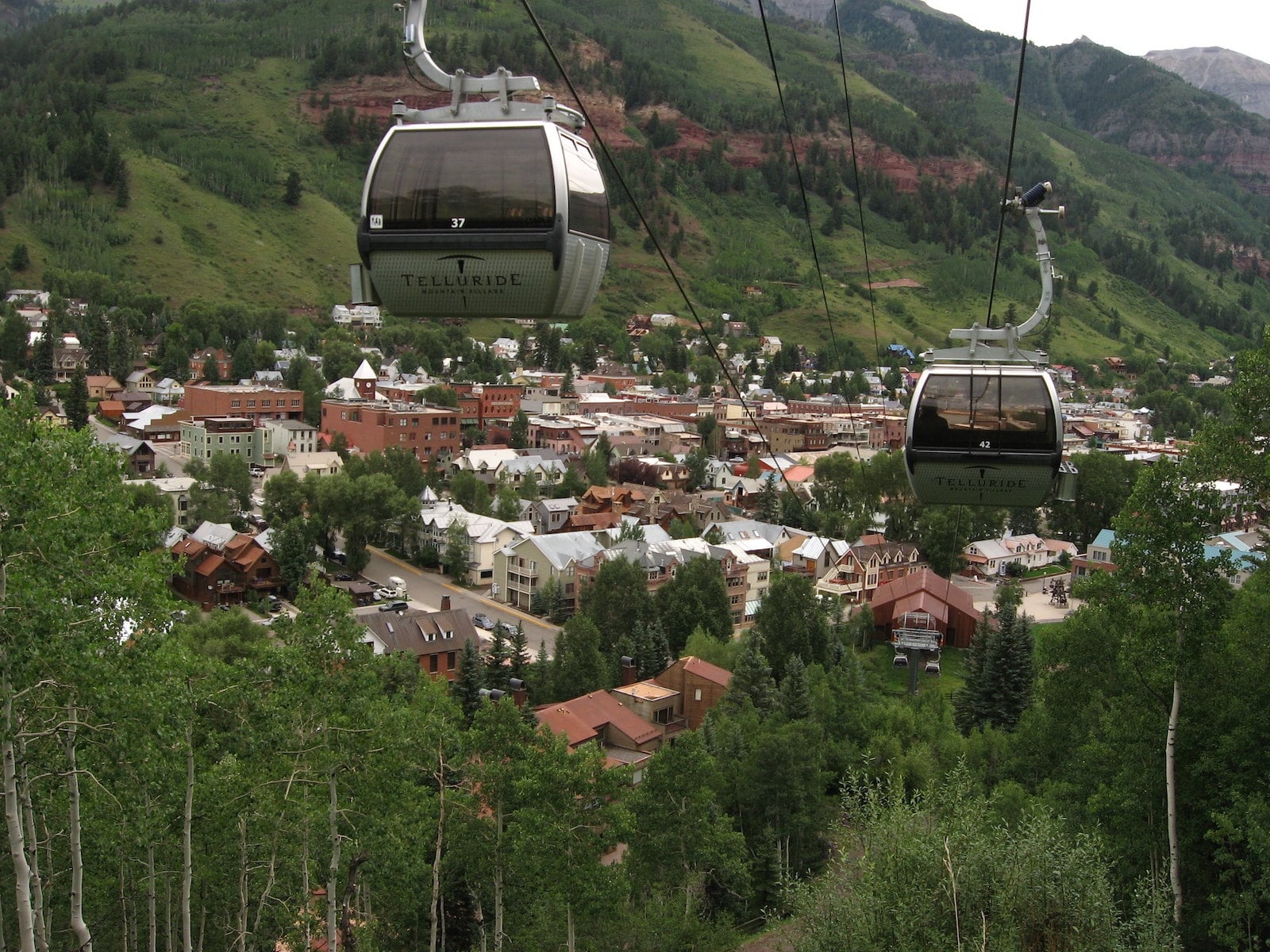 The current year-round gondola. Photo Credit: Uncover Colorado