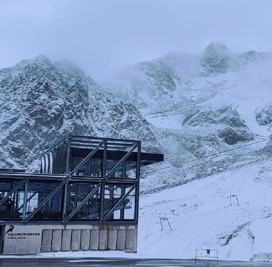 Kaunertaler shows off its first wave of snowfall. Photo Credit: Kaunertaler Glacier Facebook