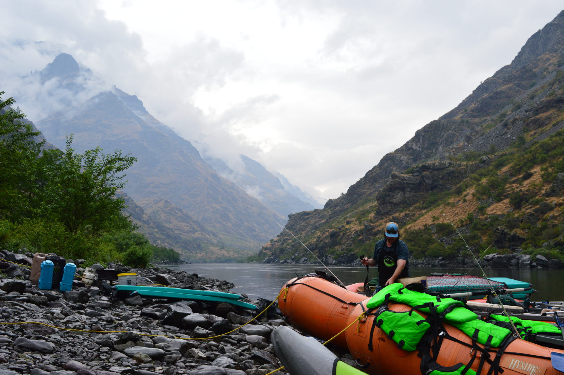 Joe rigging the boats up as the storm clears. Photo Credit: SnowBrains