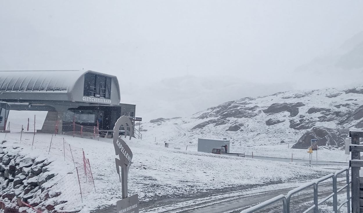 Pitztaler receiving the first batch of snowfall this season. Photo Credit: Pitztaler Glacier Facebook