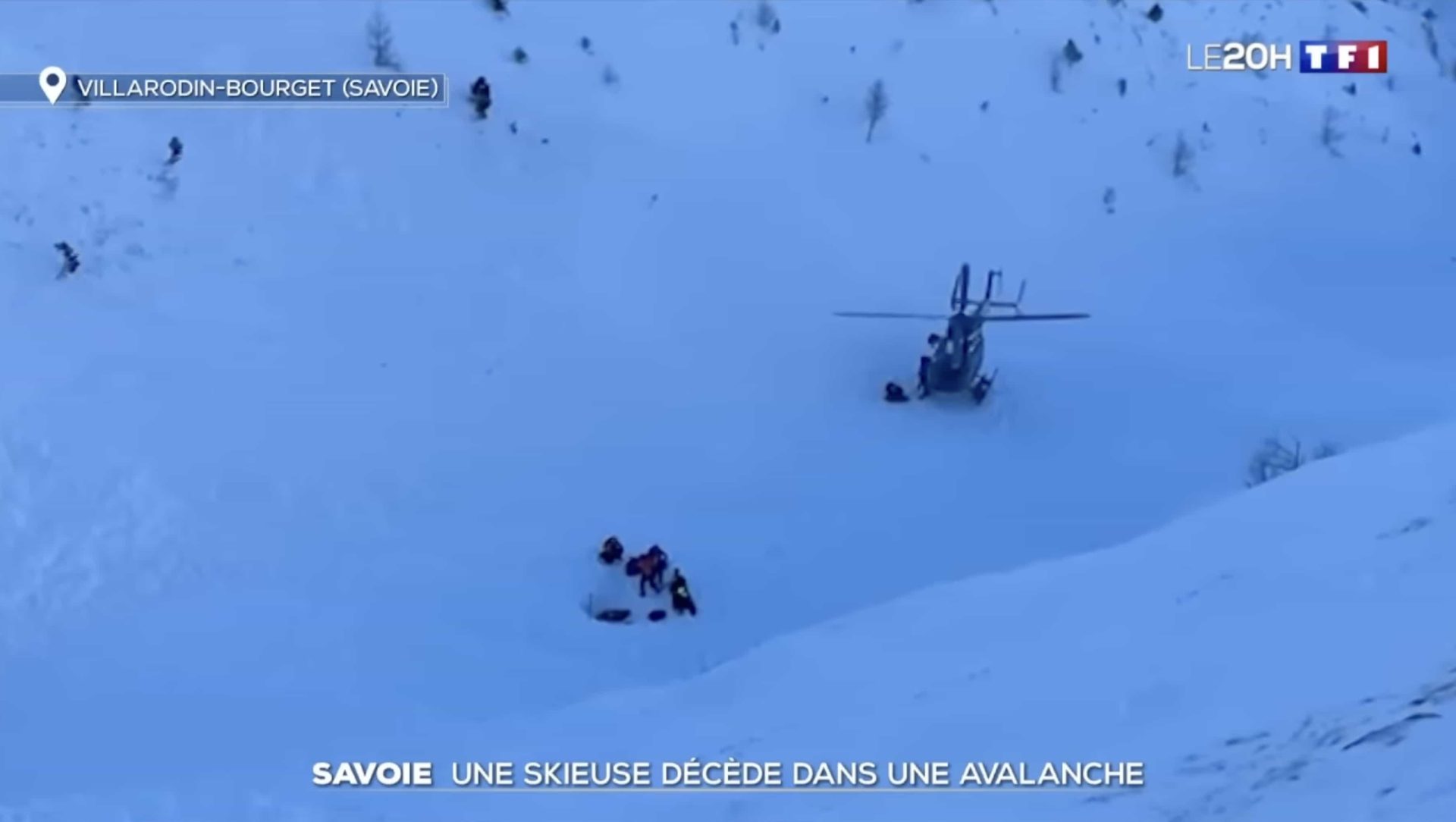 Rescuers dig for the victim at La norma avalanche