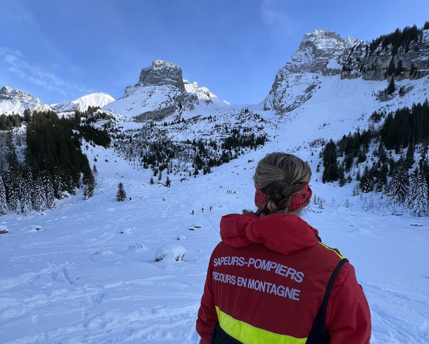 Lethal Day within the French Alps Claims the Lives of 5 Skiers in 2 Avalanches