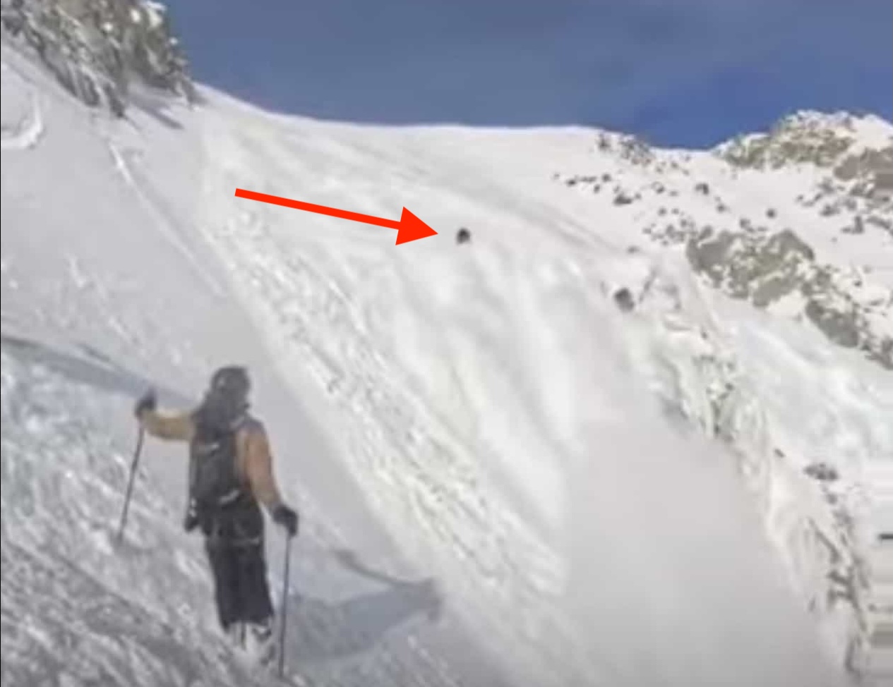 A skier's life was saved by his airbag in an avalanche in Mont Blanc | YouTube screenshot