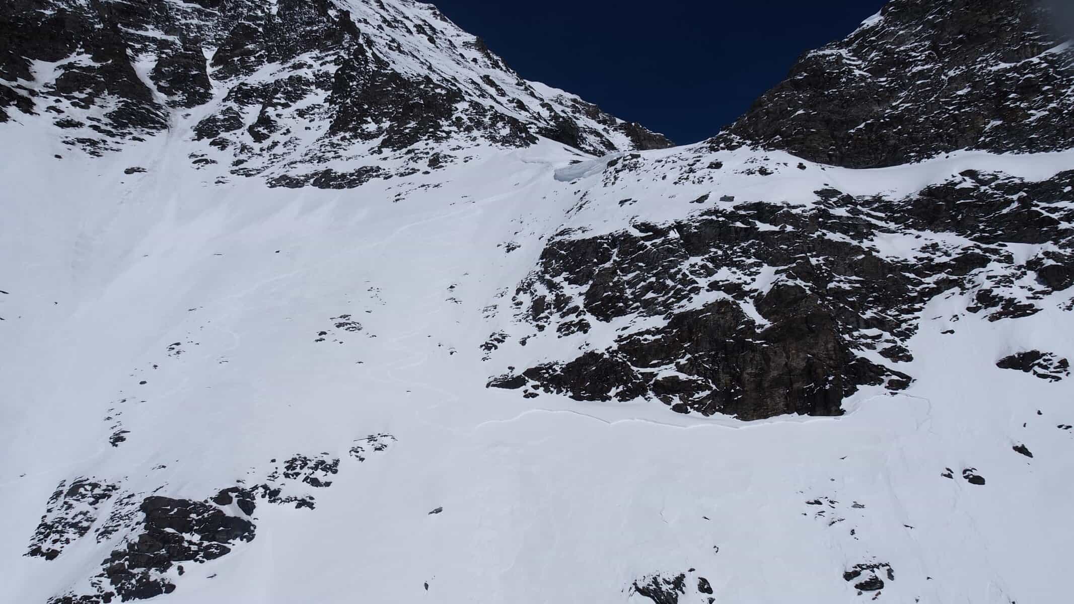 The avalanche at Bourg-St-Pierre, Switzerland. | Photo: Valais Police