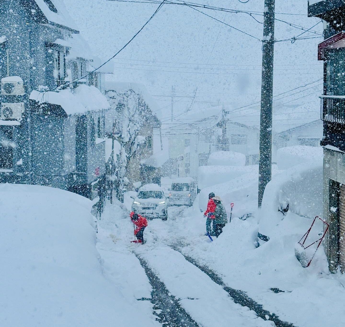 Nozawa Onsen, Japan, Buried by 1.5 Meter Storm as Historic Snowfall Overwhelms Village - SnowBrains